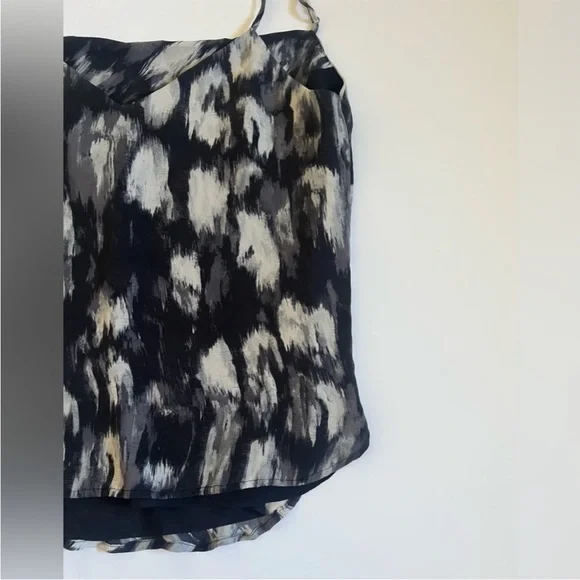 Haute Hippie Women’s Spaghetti Strap 💯 Silk Top Size Medium 🖤 - Picture 5 of 13